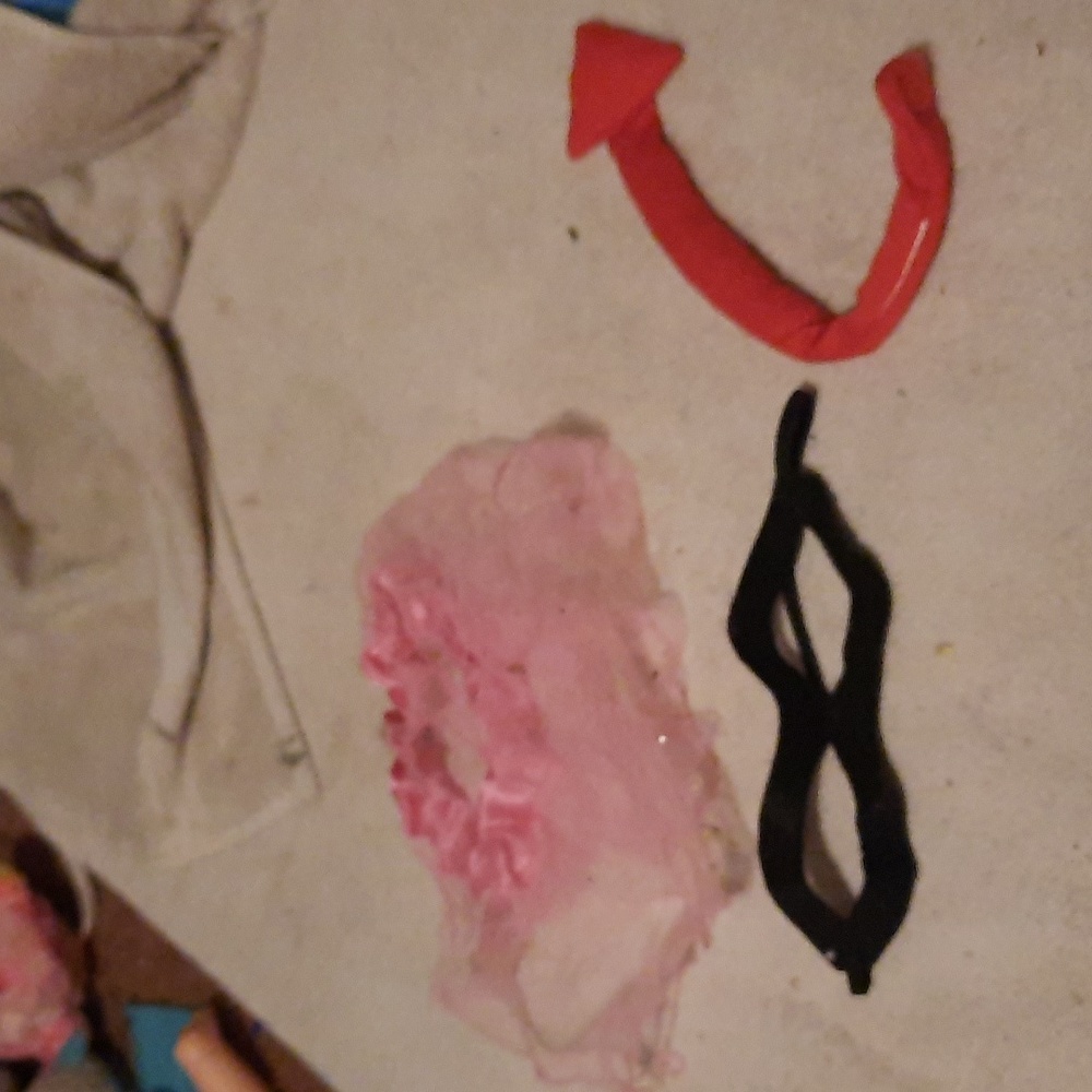 Costumes - Picture 6 of 15